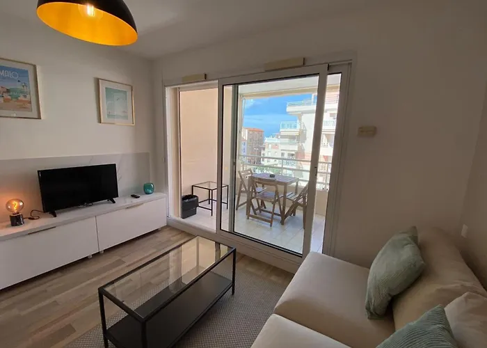 06Ai - Beautiful Renovated Studio - Sea And Pool View