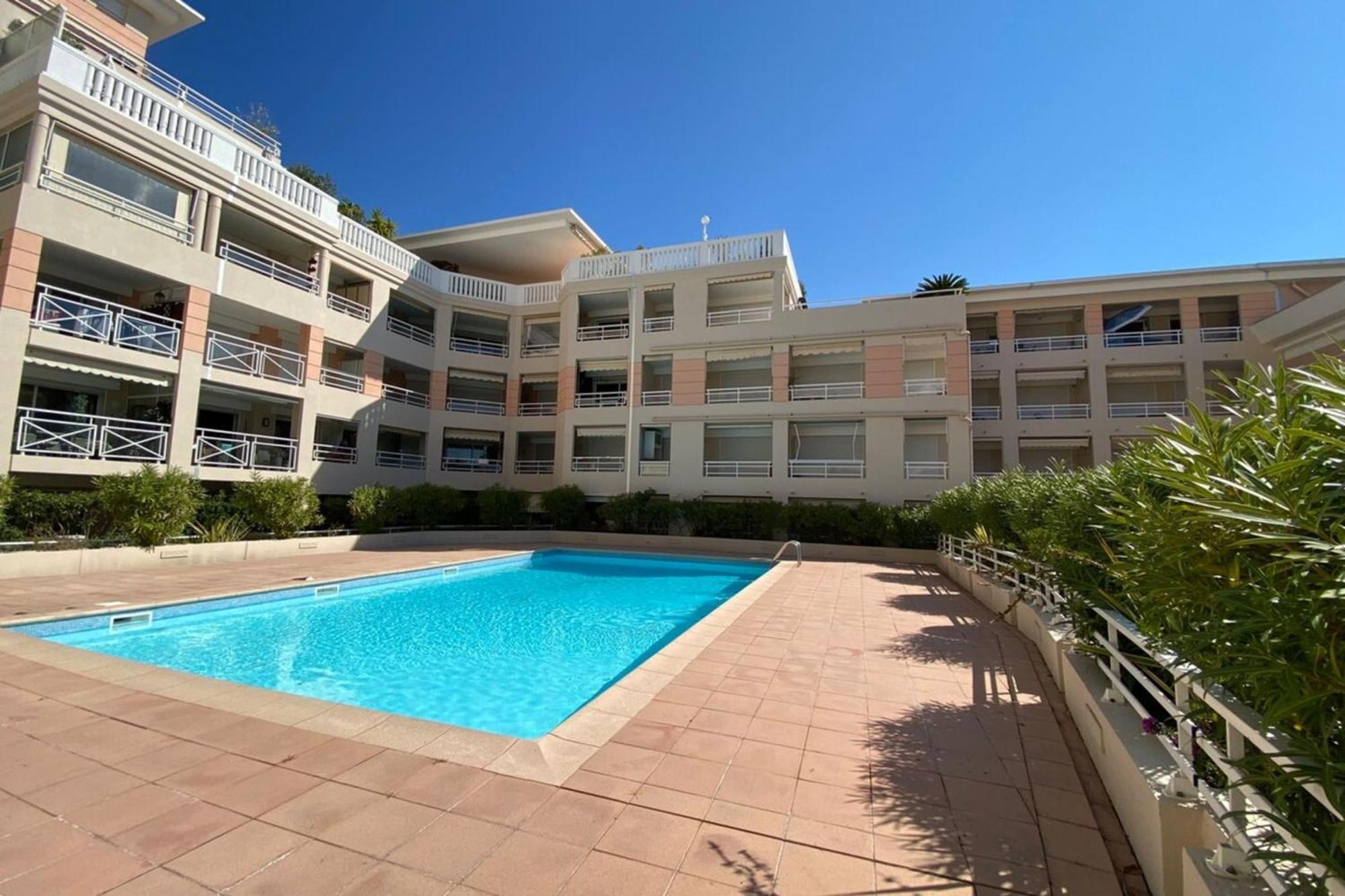 Apartment 06ai - Beautiful Renovated - Sea And Pool View *