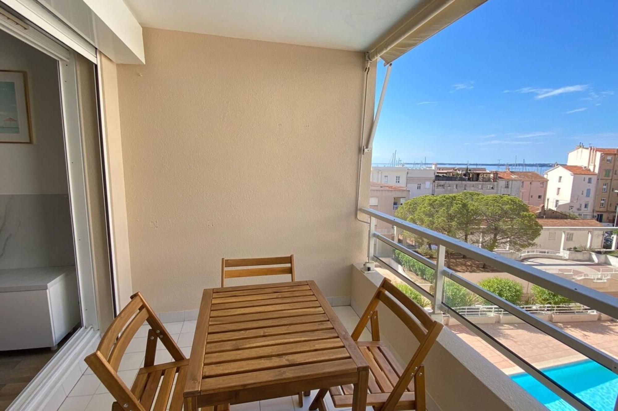 Apartamento 06ai - Beautiful Renovated - Sea And Pool View *